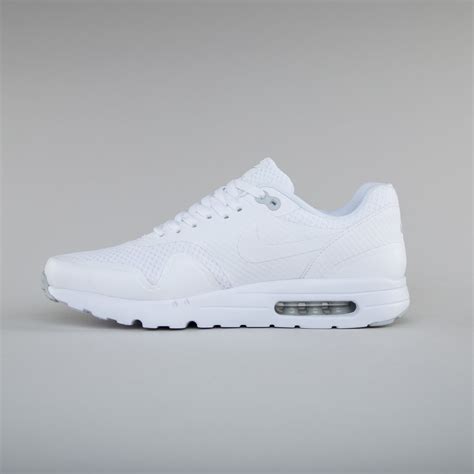 nike air max essential ultra weiß platinum|Nike 270 Air Max shoes.